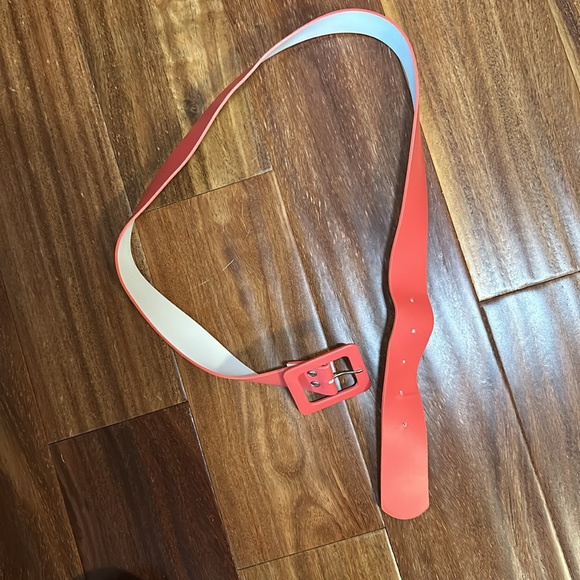 Coral and white striped dress with hidden pockets and removable belt - Picture 11 of 14